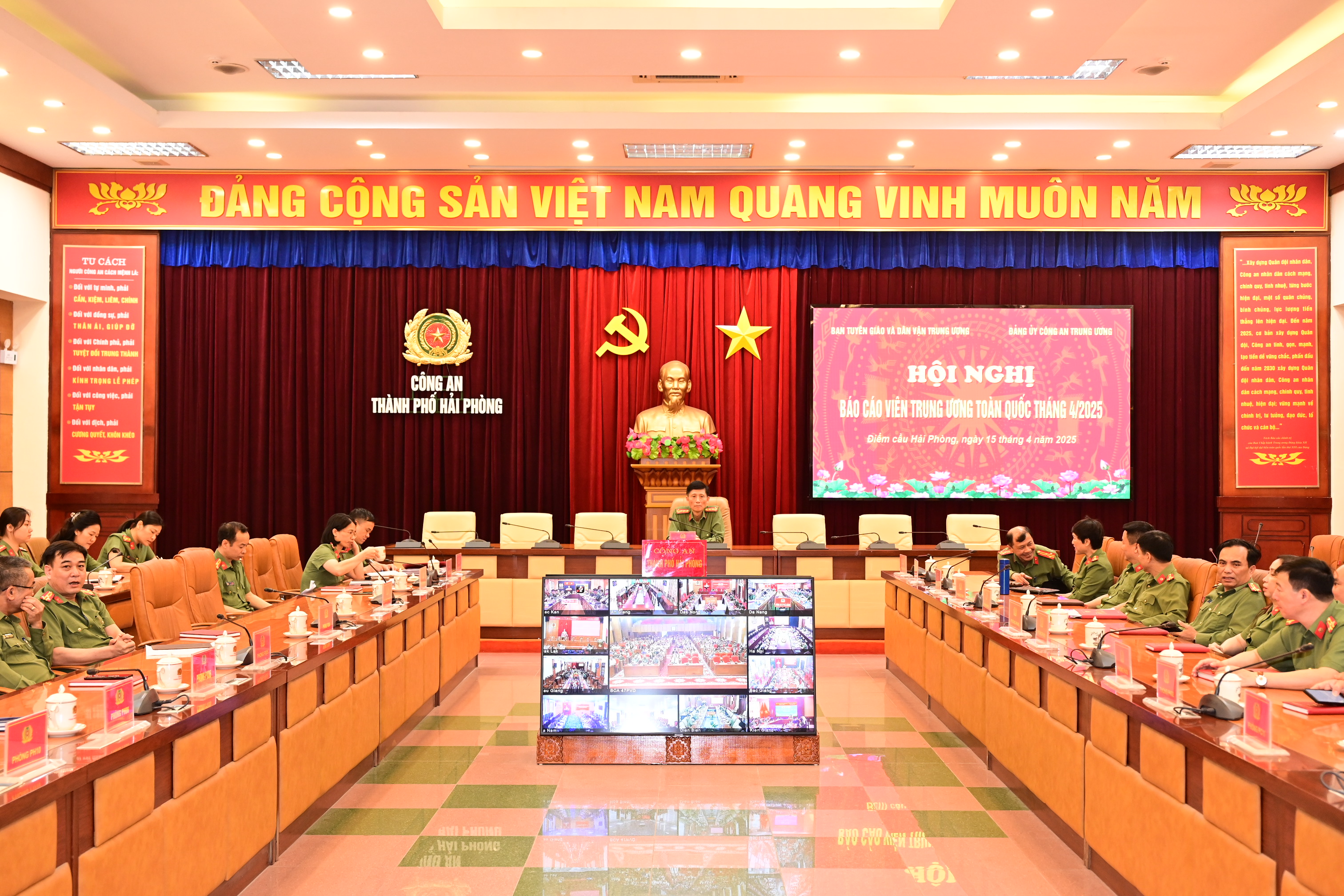 Hội nghị Báo cáo viên Trung ương toàn quốc tháng 4 năm 2025